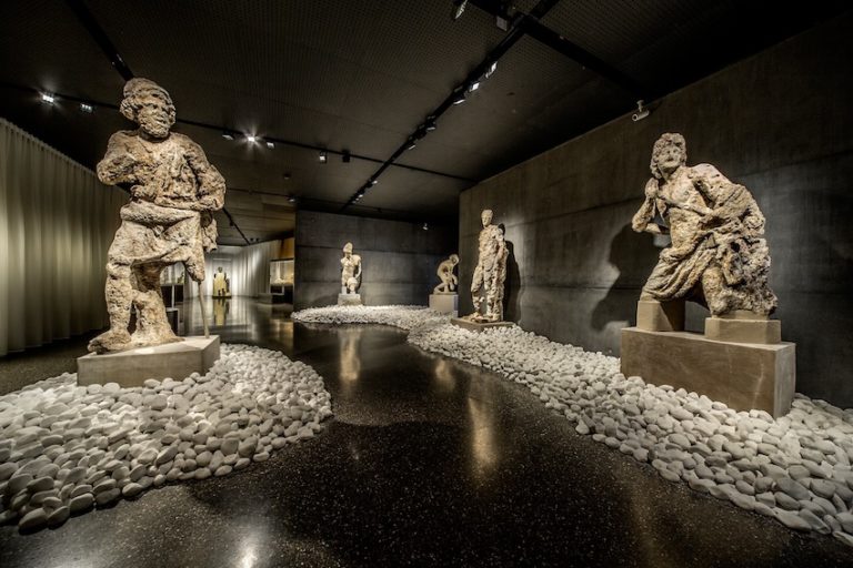 K* LifestyleLeadership karin-linxweiler.ch AntikenmuseumBaselCH DerVersunkeneSchatz SchiffswrackVonAntikythera Expo 2 © K.Xenikakis NationalArchaeologicalMuseum Athens