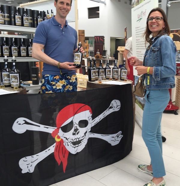 at the 2nd Gin & Rum Festival Luzern CH. ©Karin-Linxweiler.ch w/ the new brand Kill Devil / Reto Stöckli
